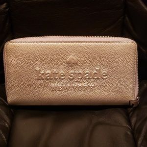 Kate Spade Silver pebbled Wallet